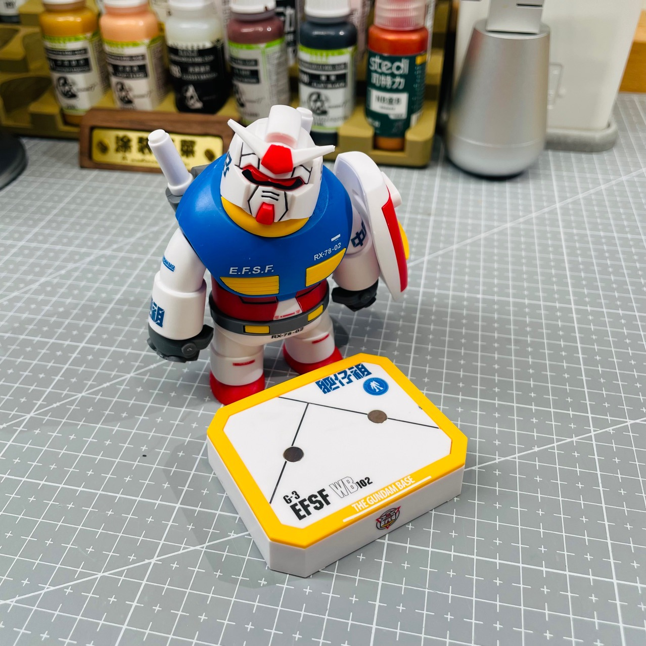 Magnetic Building Block Version Fat Gundam Model
