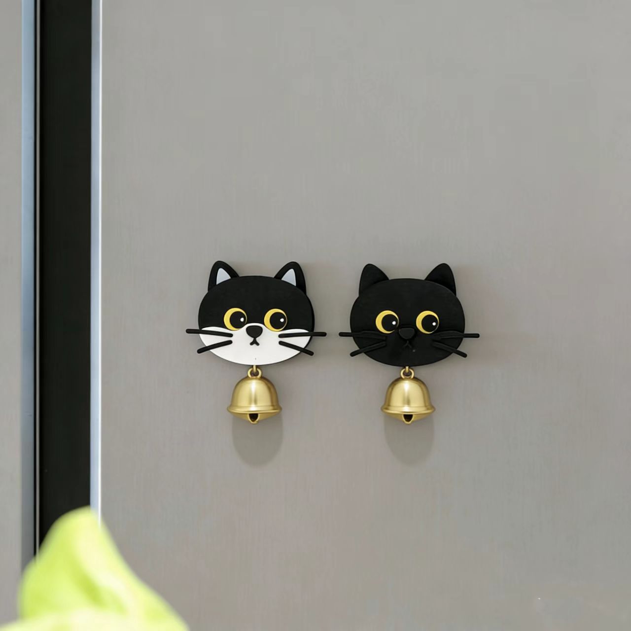 🌟Cute Pet Doorbell Fridge Magnet – Press the Nose & Watch the Ears Wiggle!